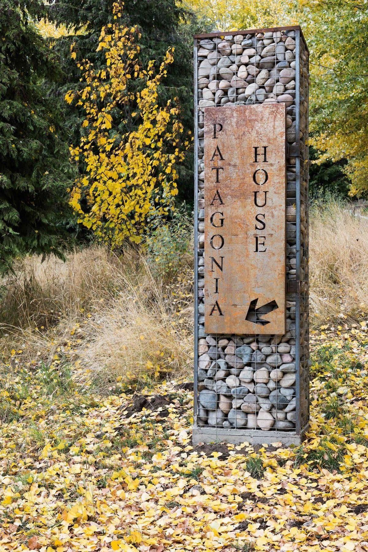 Hotel Patagonia House Coyhaique Exterior photo
